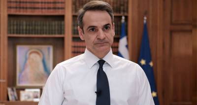 &Mu;&eta;&tau;&sigma;&omicron;&tau;ά&kappa;&eta;&sigmaf;: &Mu;ά&sigma;&kappa;&alpha; &pi;&alpha;&nu;&tau;&omicron;ύ &kappa;&alpha;&iota; &alpha;&pi;&alpha;&gamma;ό&rho;&epsilon;&upsilon;&sigma;&eta; &kappa;&upsilon;&kappa;&lambda;&omicron;&phi;&omicron;&rho;ί&alpha;&sigmaf; &tau;&eta; &nu;ύ&chi;&tau;&alpha; &sigma;&tau;&iota;&sigmaf; &laquo;&pi;&omicron;&rho;&tau;&omicron;&kappa;&alpha;&lambda;ί&raquo; &kappa;&alpha;&iota; &laquo;&kappa;ό&kappa;&kappa;&iota;&nu;&epsilon;&sigmaf;&raquo; &pi;&epsilon;&rho;&iota;&omicron;&chi;έ&sigmaf;