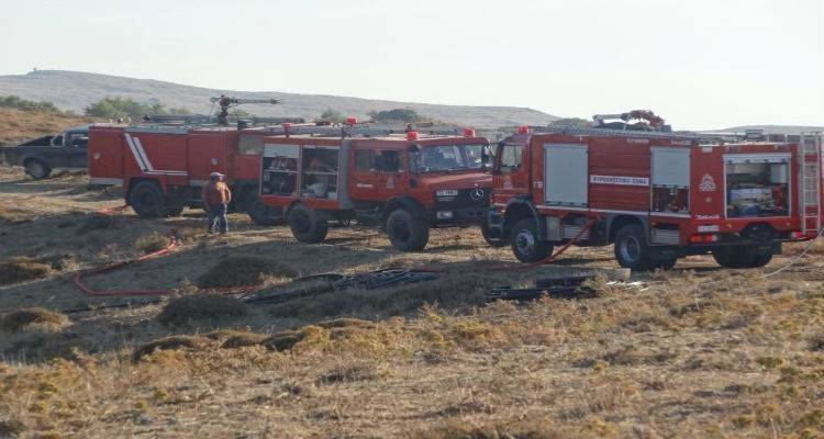 Φωτιά σε εξέλιξη στα Τσιμάνδρια