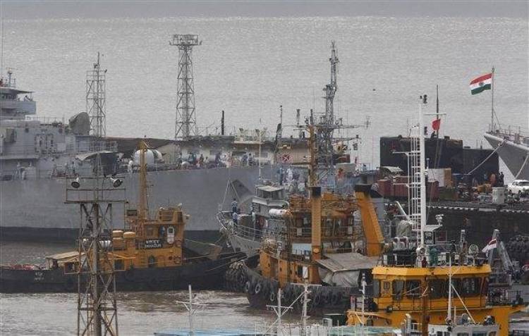 &Iota;&nu;&delta;ί&alpha;: &Nu;&epsilon;&kappa;&rho;&omicron;ί &nu;&alpha;ύ&tau;&epsilon;&sigmaf; έ&pi;&epsilon;&iota;&tau;&alpha; &alpha;&pi;ό έ&kappa;&rho;&eta;&xi;&eta; &sigma;&epsilon; &upsilon;&pi;&omicron;&beta;&rho;ύ&chi;&iota;&omicron;