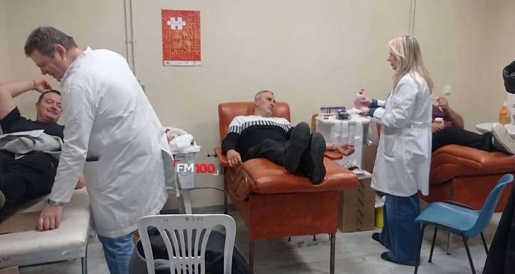 290 &mu;&omicron;&nu;ά&delta;&epsilon;&sigmaf; &zeta;&omega;ή&sigmaf; &alpha;&pi;ό &tau;&eta;&nu; &tau;&rho;&iota;ή&mu;&epsilon;&rho;&eta; &epsilon;&theta;&epsilon;&lambda;&omicron;&nu;&tau;&iota;&kappa;ή &alpha;&iota;&mu;&omicron;&delta;&omicron;&sigma;ί&alpha; &sigma;&tau;&eta; &Lambda;ή&mu;&nu;&omicron; | &Tau;&omicron; &laquo;&epsilon;&upsilon;&chi;&alpha;&rho;&iota;&sigma;&tau;ώ&raquo; &tau;&omicron;&upsilon; &Sigma;&upsilon;&lambda;&lambda;ό&gamma;&omicron;&upsilon; &Epsilon;&theta;&epsilon;&lambda;&omicron;&nu;&tau;ώ&nu; &Alpha;&iota;&mu;&omicron;&delta;&omicron;&tau;ώ&nu;
