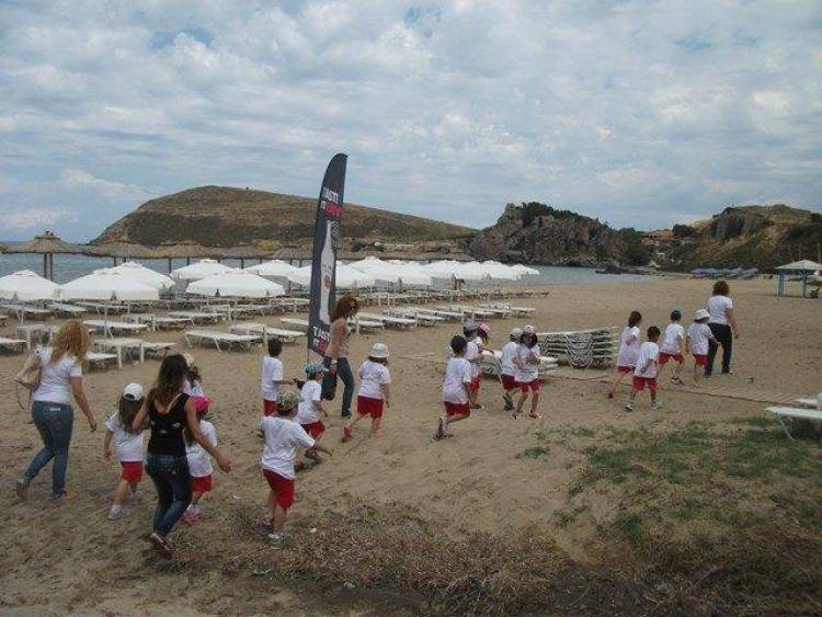 &Omicron;&iota; &mu;&iota;&kappa;&rho;&omicron;ί &omicron;&iota;&kappa;&omicron;&lambda;ό&gamma;&omicron;&iota; &epsilon;&theta;&epsilon;&lambda;&omicron;&nu;&tau;έ&sigmaf; &tau;&omicron;&upsilon; 3&omicron;&upsilon; &Nu;&eta;&pi;&iota;&alpha;&gamma;&omega;&gamma;&epsilon;ί&omicron;&upsilon; &Mu;ύ&rho;&iota;&nu;&alpha;&sigmaf; &epsilon;&pi;ί &tau;&omicron; έ&rho;&gamma;&omicron;&nu; (photos)