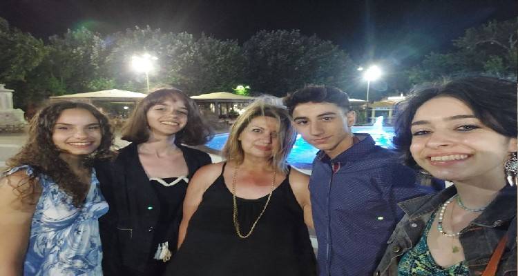 &Gamma;&upsilon;&mu;&nu;ά&sigma;&iota;&omicron; &kappa;&alpha;&iota; &Gamma;&Epsilon;&Lambda; &Mu;&omicron;ύ&delta;&rho;&omicron;&upsilon; &beta;&rho;&alpha;&beta;&epsilon;ύ&tau;&eta;&kappa;&alpha;&nu; &sigma;&tau;&omicron; &Phi;&epsilon;&sigma;&tau;&iota;&beta;ά&lambda; &Mu;&alpha;&theta;&eta;&tau;&iota;&kappa;ώ&nu; &Tau;&alpha;&iota;&nu;&iota;ώ&nu; Cine&mu;ά&theta;&epsilon;&iota;&alpha; 2022