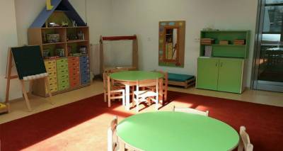 &Epsilon;&kappa;&tau;ό&sigmaf; &sigma;&tau;&alpha;&theta;&mu;ώ&nu; 35.000 &pi;&alpha;&iota;&delta;&iota;ά: &Sigma;&epsilon; &alpha;&pi;ό&gamma;&nu;&omega;&sigma;&eta; &omicron;&iota; &gamma;&omicron;&nu;&epsilon;ί&sigmaf; | &Delta;&epsilon;&nu; &phi;&tau;&alpha;ί&mu;&epsilon; &epsilon;&mu;&epsilon;ί&sigmaf; &lambda;έ&epsilon;&iota; &eta; &kappa;&upsilon;&beta;έ&rho;&nu;&eta;&sigma;&eta;