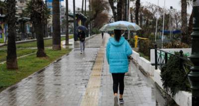 &Kappa;&alpha;&iota;&rho;ό&sigmaf;: &Omicron; &Mu;ά&rho;&tau;&eta;&sigmaf; &xi;&epsilon;&kappa;&iota;&nu;ά &omega;&sigmaf;&hellip; &gamma;&delta;ά&rho;&tau;&eta;&sigmaf; | &Beta;&rho;&omicron;&chi;έ&sigmaf;, &chi;&iota;ό&nu;&iota;&alpha; &kappa;&alpha;&iota; &pi;&tau;ώ&sigma;&eta; &tau;&eta;&sigmaf; &theta;&epsilon;&rho;&mu;&omicron;&kappa;&rho;&alpha;&sigma;ί&alpha;&sigmaf;