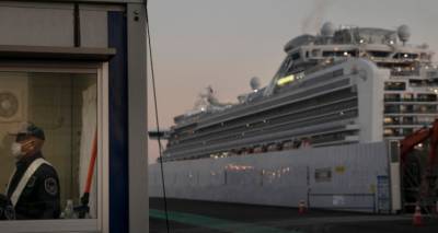 &Delta;ύ&omicron; &Epsilon;&lambda;&lambda;&eta;&nu;&epsilon;&sigmaf; &sigma;&tau;&omicron; &laquo;Diamond Princess&raquo; &pi;&omicron;&upsilon; &beta;&rho;ί&sigma;&kappa;&epsilon;&tau;&alpha;&iota; &sigma;&epsilon; &kappa;&alpha;&rho;&alpha;&nu;&tau;ί&nu;&alpha; | &Kappa;&iota;&kappa;ί&lambda;&iota;&alpha;&sigmaf;: &Theta;&alpha; &epsilon;&pi;&alpha;&nu;&alpha;&pi;&alpha;&tau;&rho;&iota;&sigma;&tau;&omicron;ύ&nu;