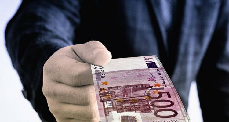&Epsilon;&pi;&iota;&sigma;&tau;&rho;&omicron;&phi;έ&sigmaf; &phi;ό&rho;&omega;&nu; 5,36 &delta;&iota;&sigma;. &epsilon;&upsilon;&rho;ώ &tau;&omicron; 2018!