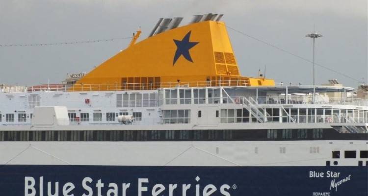 Κορωνοϊός - Blue Star Μύκονος: Ο γιατρός του πλοίου θεώρησε ότι πρόκειται για ένα απλό εμπύρετο περιστατικό