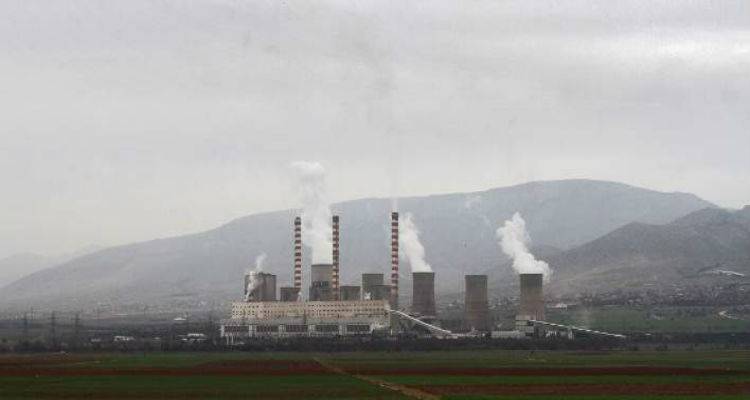 &Sigma;&tau;&omicron; &tau;&rho;&alpha;&pi;έ&zeta;&iota; &tau;&omega;&nu; &delta;&iota;&alpha;&pi;&rho;&alpha;&gamma;&mu;&alpha;&tau;&epsilon;ύ&sigma;&epsilon;&omega;&nu; &eta; &Delta;&Epsilon;&Eta; &kappa;&alpha;&iota; &omicron;&iota; &mu;&omicron;&nu;ά&delta;&epsilon;&sigmaf; &pi;&omicron;&upsilon; &theta;&alpha; &pi;&omicron;&upsilon;&lambda;&eta;&theta;&omicron;ύ&nu;