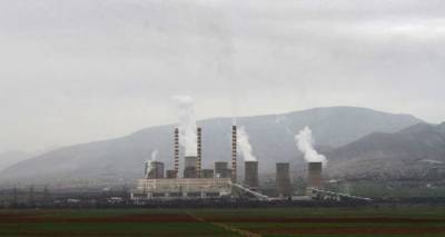 &Sigma;&tau;&omicron; &tau;&rho;&alpha;&pi;έ&zeta;&iota; &tau;&omega;&nu; &delta;&iota;&alpha;&pi;&rho;&alpha;&gamma;&mu;&alpha;&tau;&epsilon;ύ&sigma;&epsilon;&omega;&nu; &eta; &Delta;&Epsilon;&Eta; &kappa;&alpha;&iota; &omicron;&iota; &mu;&omicron;&nu;ά&delta;&epsilon;&sigmaf; &pi;&omicron;&upsilon; &theta;&alpha; &pi;&omicron;&upsilon;&lambda;&eta;&theta;&omicron;ύ&nu;