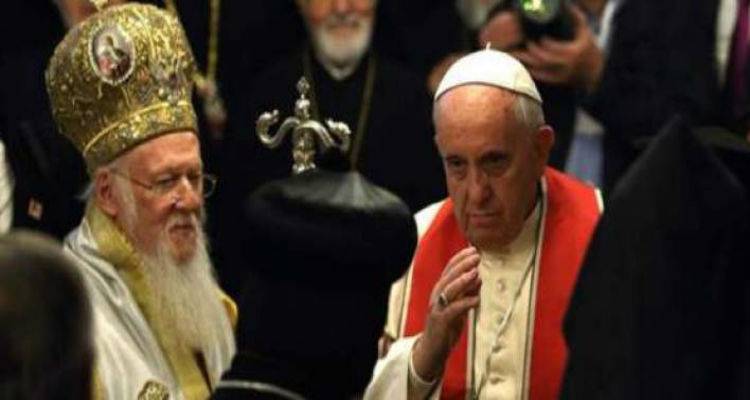 &Pi;ά&pi;&alpha;&sigmaf; &kappa;&alpha;&iota; &Pi;&alpha;&tau;&rho;&iota;ά&rho;&chi;&eta;&sigmaf; &mu;&alpha;&zeta;ί &sigma;&tau;&eta; &Lambda;έ&sigma;&beta;&omicron; | &Iota;&sigma;&tau;&omicron;&rho;&iota;&kappa;ή &epsilon;&pi;ί&sigma;&kappa;&epsilon;&psi;&eta;