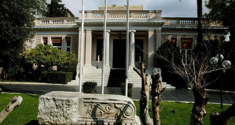 Brussels Group: &Pi;&omicron;&lambda;&iota;&tau;&iota;&kappa;ή &lambda;ύ&sigma;&eta; &alpha;&nu;&alpha;&zeta;&eta;&tau;&epsilon;ί &eta; &Alpha;&theta;ή&nu;&alpha;