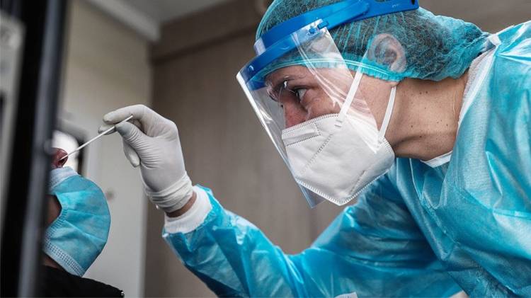 Στα 1.496 τα νέα κρούσματα - 795 κρούσματα εντοπίστηκαν στην Αττική