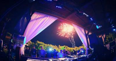 REBORN FESTIVAL 2017: 5 &chi;&rho;ό&nu;&iota;&alpha; &sigma;&upsilon;&nu;&epsilon;&chi;&omicron;ύ&sigmaf; &pi;&alpha;&rho;&omicron;&upsilon;&sigma;ί&alpha;&sigmaf; &sigma;&tau;&omicron; &Lambda;&eta;&mu;&nu;&iota;&alpha;&kappa;ό &kappa;&alpha;&lambda;&omicron;&kappa;&alpha;ί&rho;&iota;!