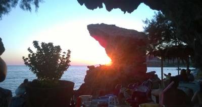 &Gamma;&epsilon;&nu;&iota;&kappa;ά &alpha;ί&theta;&rho;&iota;&omicron;&sigmaf; &omicron; &kappa;&alpha;&iota;&rho;ό&sigmaf; &sigma;&tau;&eta; &Lambda;ή&mu;&nu;&omicron; (mp3)