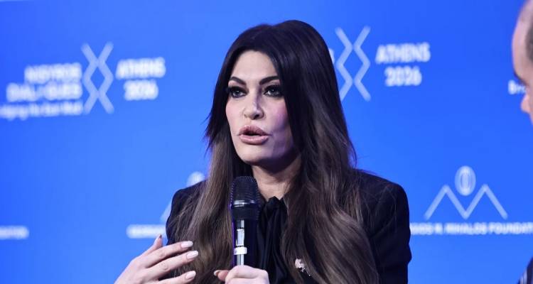 &Kappa;ί&mu;&pi;&epsilon;&rho;&lambda;&iota; &Gamma;&kappa;ί&lambda;&phi;&omicron;ϊ&lambda;: Ή&tau;&alpha;&nu; &eta; &mu;&epsilon;&gamma;&alpha;&lambda;ύ&tau;&epsilon;&rho;&eta; &tau;&iota;&mu;ή &tau;&eta;&sigmaf; &zeta;&omega;ή&sigmaf; &mu;&omicron;&upsilon; &eta; &theta;&eta;&tau;&epsilon;ί&alpha; &mu;&omicron;&upsilon; &omega;&sigmaf; &pi;&rho;έ&sigma;&beta;&eta; &sigma;&tau;&eta;&nu; &Epsilon;&lambda;&lambda;ά&delta;&alpha; | &Psi;&epsilon;&upsilon;&delta;&epsilon;ί&sigmaf; &omicron;&iota; &kappa;&alpha;&tau;&eta;&gamma;&omicron;&rho;ί&epsilon;&sigmaf; &epsilon;&nu;&alpha;&nu;&tau;ί&omicron;&nu; &mu;&omicron;&upsilon;