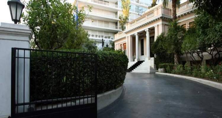 &Omicron; &Iota;&omicron;ύ&lambda;&iota;&omicron;&sigmaf; &tau;&omega;&nu; &alpha;&lambda;&lambda;&alpha;&gamma;ώ&nu;: &Epsilon;&kappa;&lambda;&omicron;&gamma;&iota;&kappa;ό&sigmaf; &nu;ό&mu;&omicron;&sigmaf;, &Sigma;&upsilon;&nu;&tau;&alpha;&gamma;&mu;&alpha;&tau;&iota;&kappa;ή &alpha;&nu;&alpha;&theta;&epsilon;ώ&rho;&eta;&sigma;&eta;, ά&delta;&epsilon;&iota;&epsilon;&sigmaf;