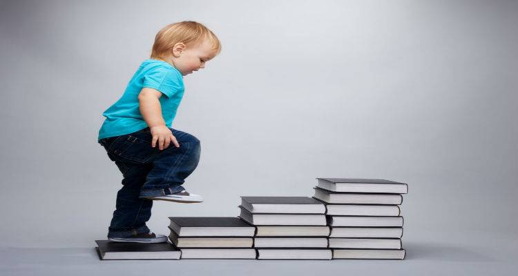 &Omicron;&mu;&iota;&lambda;ί&alpha; &sigma;&tau;&eta; &Mu;ύ&rho;&iota;&nu;&alpha; &gamma;&iota;&alpha; &tau;&eta;&nu; &laquo;&Omicron;&mu;&alpha;&lambda;ή &mu;&epsilon;&tau;ά&beta;&alpha;&sigma;&eta; &nu;&eta;&pi;ί&omega;&nu; &alpha;&pi;ό &tau;&omicron; &nu;&eta;&pi;&iota;&alpha;&gamma;&omega;&gamma;&epsilon;ί&omicron; &sigma;&tau;&omicron; &delta;&eta;&mu;&omicron;&tau;&iota;&kappa;ό &sigma;&chi;&omicron;&lambda;&epsilon;ί&omicron;&raquo;