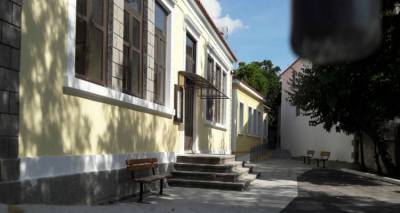 &Tau;&omicron; 2&omicron; &Nu;&eta;&pi;&iota;&alpha;&gamma;&omega;&gamma;&epsilon;ί&omicron; &Mu;ύ&rho;&iota;&nu;&alpha;&sigmaf; &epsilon;&upsilon;&chi;&alpha;&rho;&iota;&sigma;&tau;&epsilon;ί&hellip;