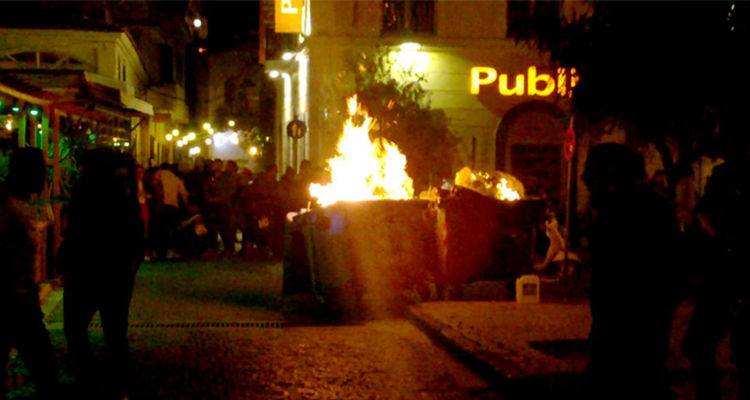 &Pi;&epsilon;&delta;ί&omicron; &mu;ά&chi;&eta; &alpha;&kappa;&rho;&omicron;&delta;&epsilon;&xi;&iota;ώ&nu;-&mu;&epsilon;&tau;&alpha;&nu;&alpha;&sigma;&tau;ώ&nu; &mu;&epsilon; &tau;&rho;&alpha;&upsilon;&mu;&alpha;&tau;ί&epsilon;&sigmaf; &eta; &pi;&rho;&omicron;&kappa;&upsilon;&mu;&alpha;ί&alpha; &tau;&eta;&sigmaf; &Mu;&upsilon;&tau;&iota;&lambda;ή&nu;&eta;&sigmaf;