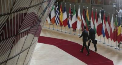 &Sigma;ή&mu;&epsilon;&rho;&alpha; &eta; &pi;&rho;ό&tau;&alpha;&sigma;&eta; &tau;&eta;&sigmaf; &Kappa;&omicron;&mu;&iota;&sigma;&iota;ό&nu; &gamma;&iota;&alpha; &tau;&omicron; &Tau;&alpha;&mu;&epsilon;ί&omicron; &Alpha;&nu;ά&kappa;&alpha;&mu;&psi;&eta;&sigmaf; | &Mu;&pi;&omicron;&upsilon;&rho;&lambda;ό&tau;&omicron; &alpha;&pi;ό &tau;&eta;&nu; &Omicron;&lambda;&lambda;&alpha;&nu;&delta;ί&alpha;: &laquo;&Omicron;&chi;&iota; &epsilon;&pi;&iota;&delta;&omicron;&tau;ή&sigma;&epsilon;&iota;&sigmaf;, &mu;ό&nu;&omicron; &delta;ά&nu;&epsilon;&iota;&alpha;&raquo;