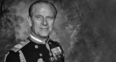 &Pi;έ&theta;&alpha;&nu;&epsilon; &omicron; &pi;&rho;ί&gamma;&kappa;&iota;&pi;&alpha;&sigmaf; &Phi;ί&lambda;&iota;&pi;&pi;&omicron;&sigmaf; &sigma;&epsilon; &eta;&lambda;&iota;&kappa;ί&alpha; 99 &epsilon;&tau;ώ&nu;