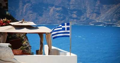 &Tau;&omicron;&upsilon;&rho;&iota;&sigma;&mu;ό&sigmaf;: &Sigma;&pi;ά&epsilon;&iota; &tau;&alpha; &rho;&epsilon;&kappa;ό&rho; &tau;&omicron; &nu;ό&tau;&iota;&omicron; &Alpha;&iota;&gamma;&alpha;ί&omicron; &tau;&omicron;&nu; &Omicron;&kappa;&tau;ώ&beta;&rho;&iota;&omicron; - &Xi;&epsilon;&pi;&epsilon;&rho;&nu;ά &alpha;&kappa;ό&mu;&alpha; &kappa;&alpha;&iota; &tau;&iota;&sigmaf; &epsilon;&pi;&iota;&delta;ό&sigma;&epsilon;&iota;&sigmaf; &tau;&omicron;&upsilon; 2019
