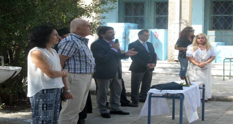 Ο Αγιασμός στο Γυμνάσιο, το ΓΕΛ και ΕΠΑΛ Μύρινας (photos + mp3)