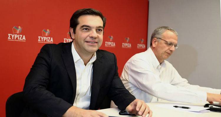 &Sigma;&upsilon;&nu;&epsilon;&delta;&rho;&iota;ά&zeta;&epsilon;&iota; &eta; &Pi;&omicron;&lambda;&iota;&tau;&iota;&kappa;ή &Gamma;&rho;&alpha;&mu;&mu;&alpha;&tau;&epsilon;ί&alpha; &Sigma;&Upsilon;&Rho;&Iota;&Zeta;&Alpha;, &epsilon;&nu;ώ &alpha;&pi;&omicron;&mu;&alpha;&kappa;&rho;ύ&nu;&epsilon;&tau;&alpha;&iota; &eta; &lambda;ύ&sigma;&eta; &gamma;&iota;&alpha; &tau;&omicron; &chi;&rho;έ&omicron;&sigmaf;