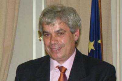 &Mu;&alpha;&kappa;&rho;ή&sigmaf;: &laquo;&Delta;&epsilon;&nu; &theta;&alpha; &xi;&alpha;&nu;&alpha;&epsilon;ί&mu;&alpha;&iota; &upsilon;&pi;&omicron;&psi;ή&phi;&iota;&omicron;&sigmaf; &Delta;ή&mu;&alpha;&rho;&chi;&omicron;&sigmaf; &Alpha;&gamma;ί&omicron;&upsilon; &Epsilon;&upsilon;&sigma;&tau;&rho;&alpha;&tau;ί&omicron;&upsilon;&raquo;